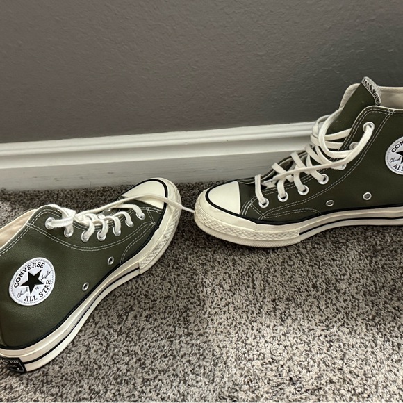 CHUCK 70 HI - UTILITY GREEN
CONVERSE. Men’s size 6, women’s size 8 - Picture 9 of 12